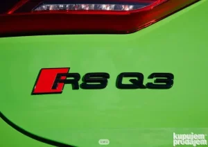 AUDI RSQ3 crna znacka