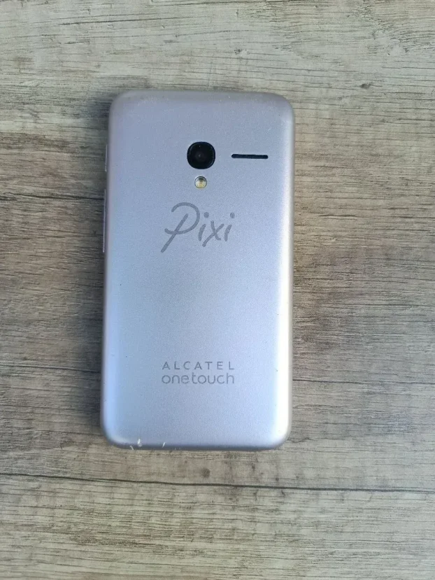 Alcatel pixi one touch + baterija