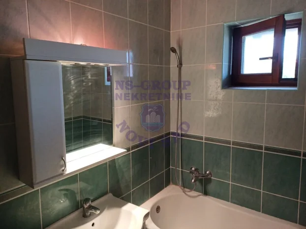 Sremska Kamenica, 3.0 trosoban, 87 m²