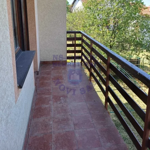 Sremska Kamenica, 3.0 trosoban, 87 m²