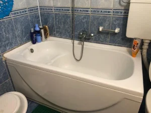 Kada sa oplatom za kupatilo 140x70x60