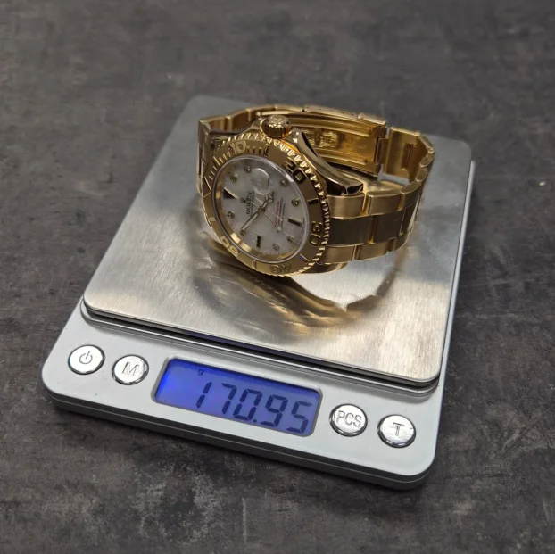 Rolex Yacht-Master 40 Yellow Gold MOP Diamond Dial