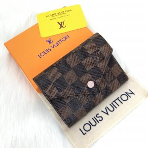 Louis Vuitton Victorine Novcanik