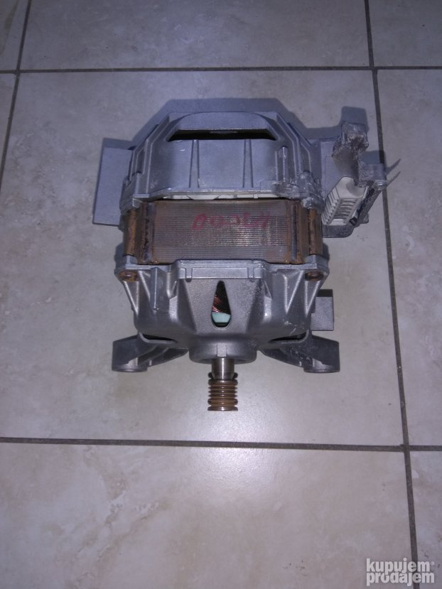 Motor za ves masinu Bosch
