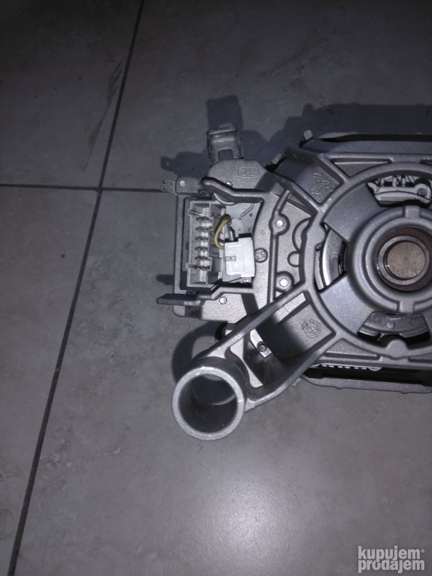 Motor za ves masinu Bosch