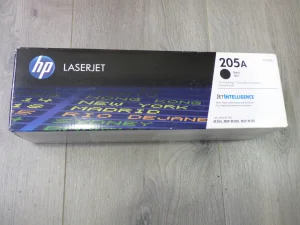 HP 205A - nekorišćen BLACK toner za laserski štampač
