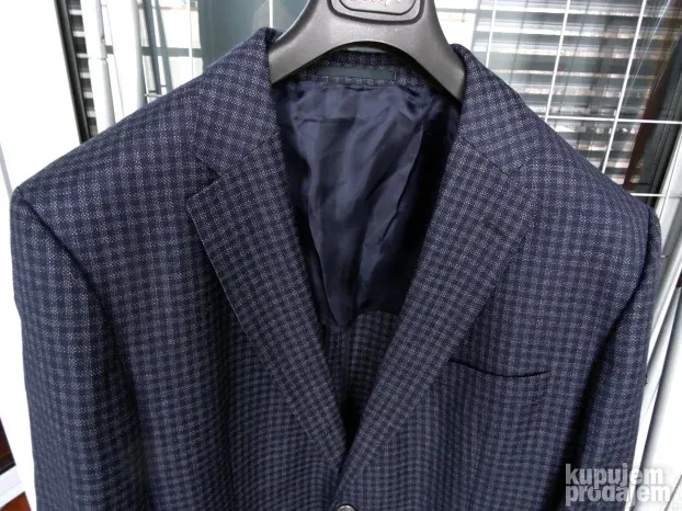 Hugo Boss sako cisto savrsenstvo ne moze bolje ORIGINAL ! !
