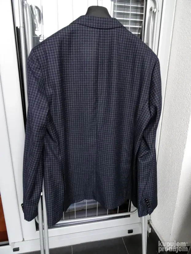 Hugo Boss sako cisto savrsenstvo ne moze bolje ORIGINAL ! !
