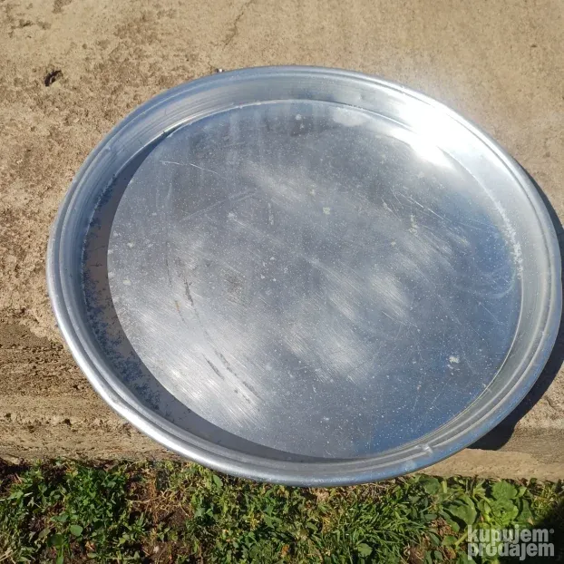 Veći aluminijumski poslužavnik