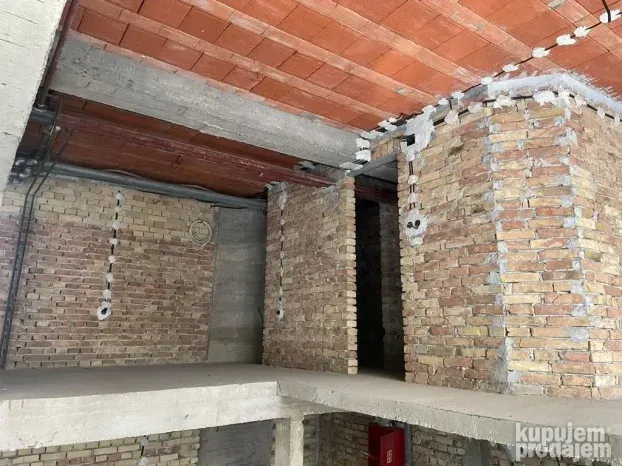 Lokal, 148m2,  Podbara