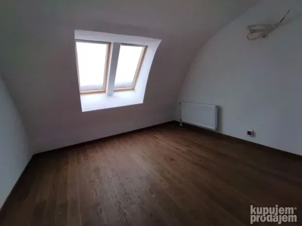 207m2,Sestosoban,Telep
