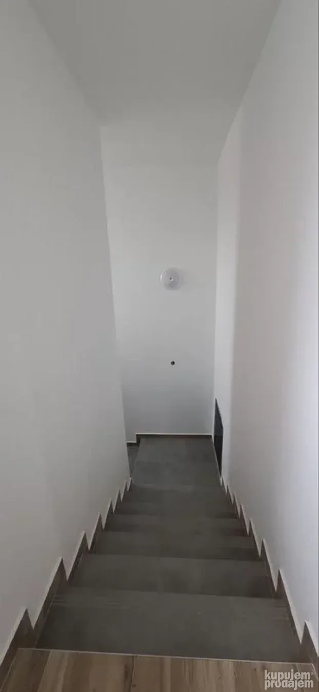 207m2,Sestosoban,Telep