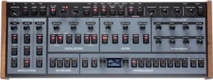 Oberheim OB-X8Module Synthezer