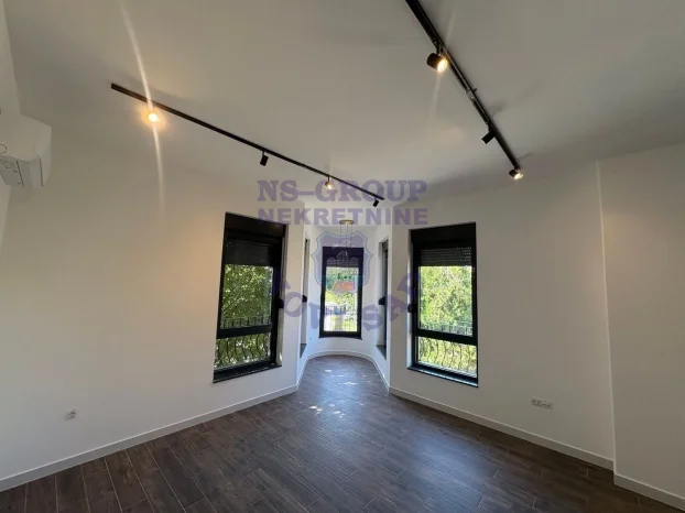 Stari Majur, 5+ petosobna, 350 m²