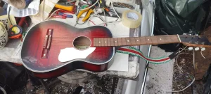 stara gitara egmond za sredjivanje