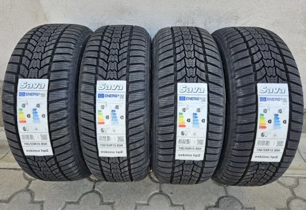 nove zimske gume 195/55 R15 Sava