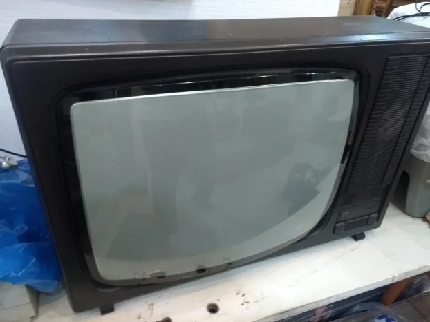 EI Color 5671, neispravan.