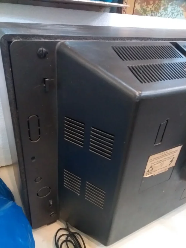 EI Color 5671, neispravan.