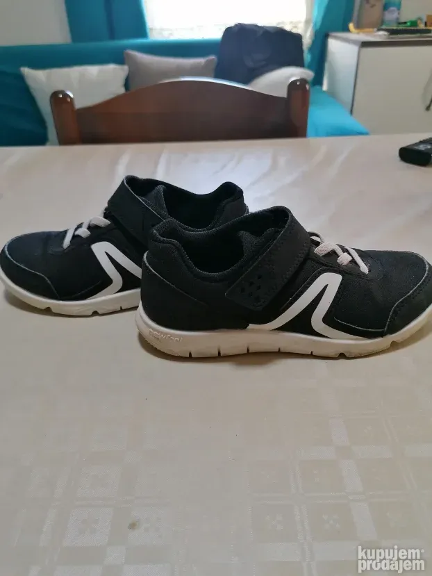 NEW feel teget kožne patike br.31