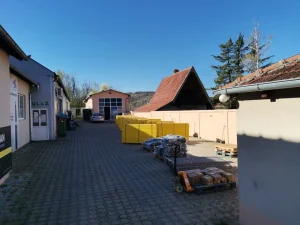 Užičke republike 140, Kragujevac, Trmbas, 450 m²