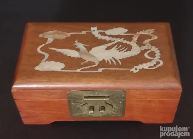 Stara Kina, Drvena kutija sa Zmajom od Sedefa, Savrsena