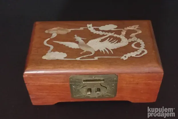 Stara Kina, Drvena kutija sa Zmajom od Sedefa, Savrsena