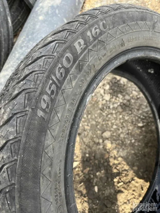 Viking 195/60 R 16C - Polovna zimska guma za kombi R16C