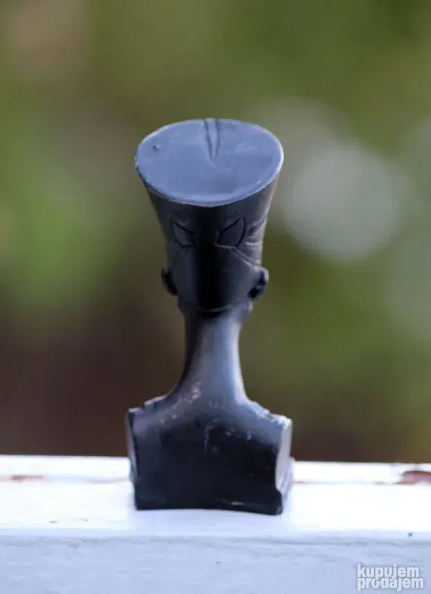 Vintage Statua egipatske kraljice Nefertiti