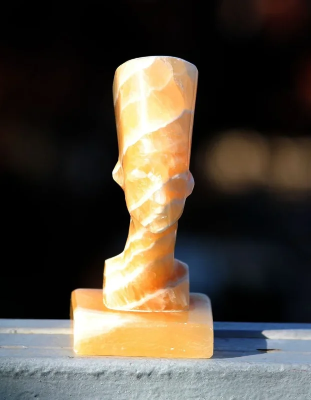 Vintage Statua egipatske kraljice Nefertiti