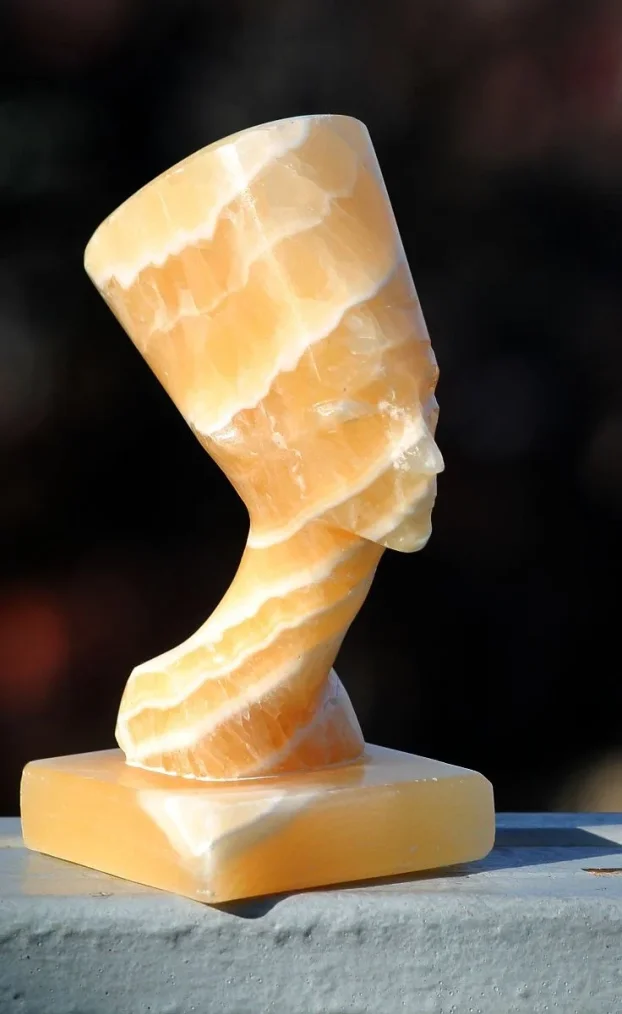 Vintage Statua egipatske kraljice Nefertiti