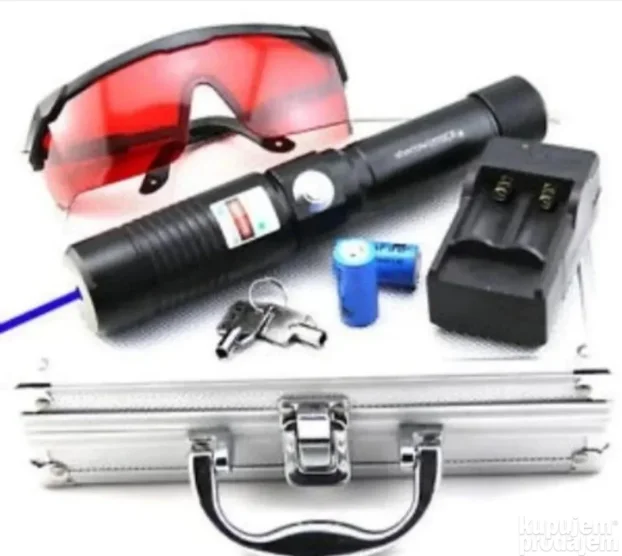 Laser u koferu jak laser novo Laser u koferu jak laser