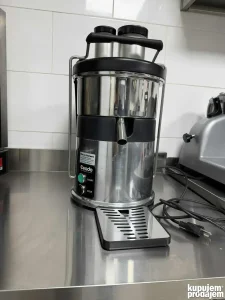 Profesionalna Masina za cedjenje ES700 Lucido