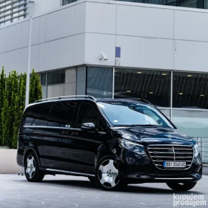 Limo Servis FIRMA DOO sa novim Mercedes V Class