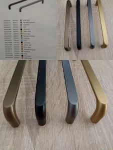 Rucica model 395 - okov za namestaj