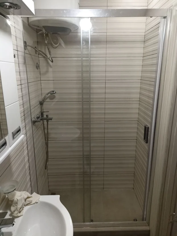 Montaža tuš kabina, kadica i paravana