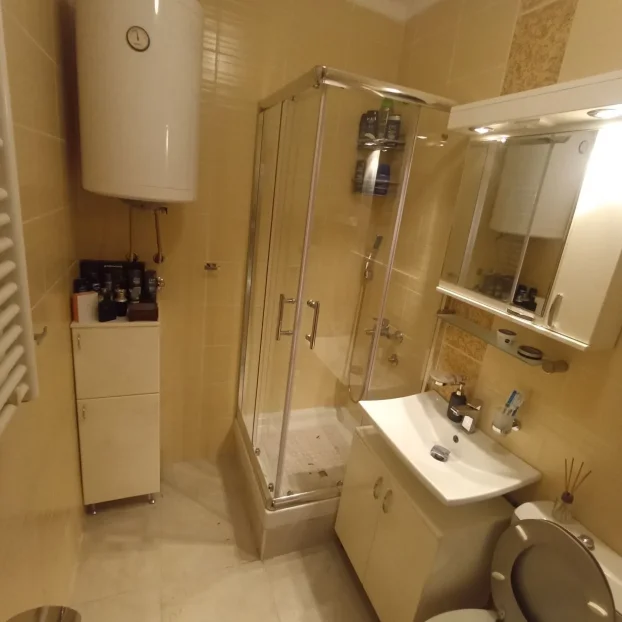 Montaža tuš kabina, kadica i paravana