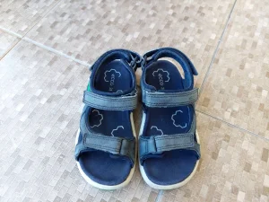 Ecco sandale za decaka broj 28