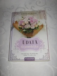 Udata do ponedeljka - Ketrin Bajbi