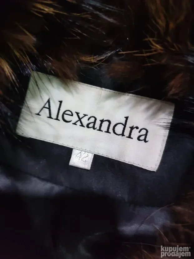 ALEXANDRA duza crna jakna pravo krzno vel. 42 - kao nova