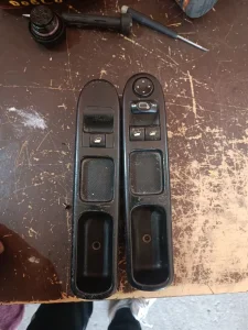 Prekidaci podizaca prozora pezo 307