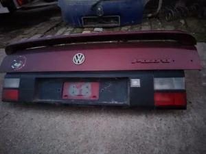 Spojler Passat B3 limuzina