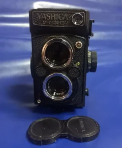 Yashica Mat 124 G