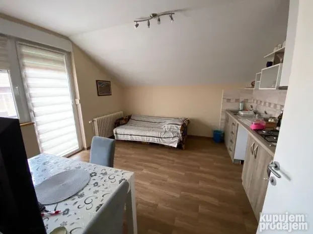 Kuća - 151m2 - Rumenka - 546565