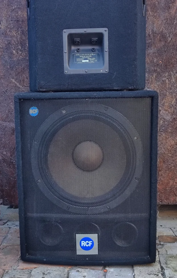 Zvucne kutije RCF L18S800  woofer (par)