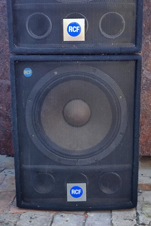 Zvucne kutije RCF L18S800  woofer (par)