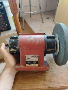 Masina za oštrenje noževa