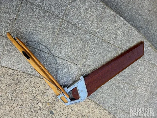 Kormilo za jedrilicu, mahagonija, 98 cm