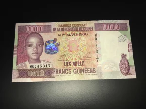 Gvineja 10 000 franaka.Unc.2012.