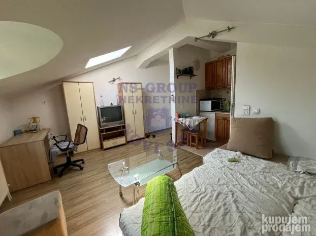 Garsonjera na Satelitu, 22m2!