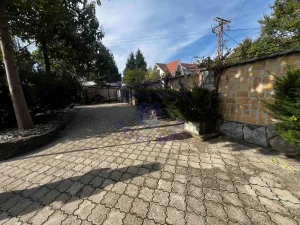 Temerin, Centar, 5+ petosobna, 155 m²